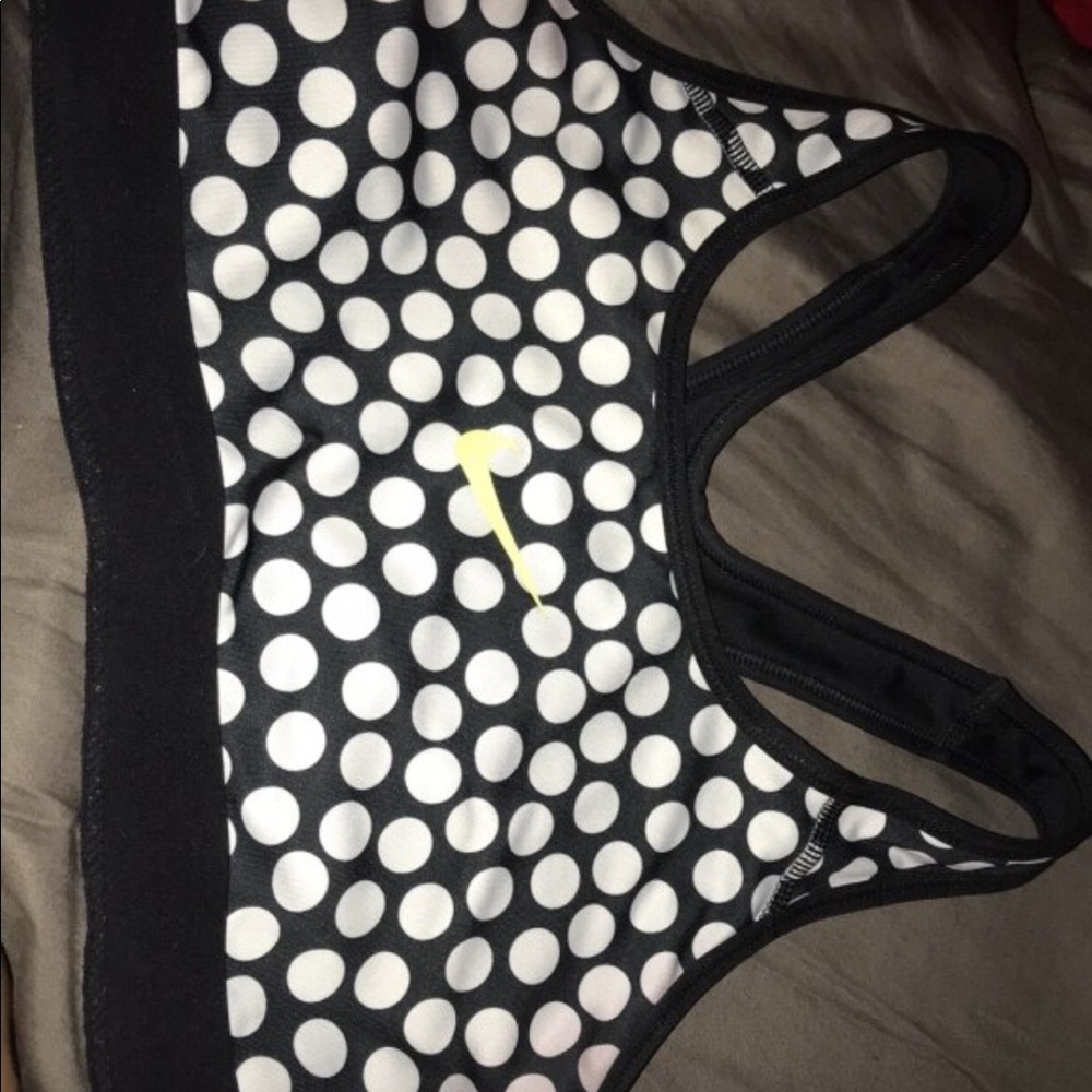 nike sports bra